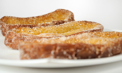 Torrijas con canela y azúcar