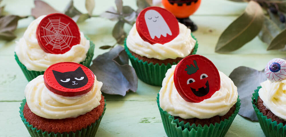 Cupcakes de red velvet con inspiración de halloween