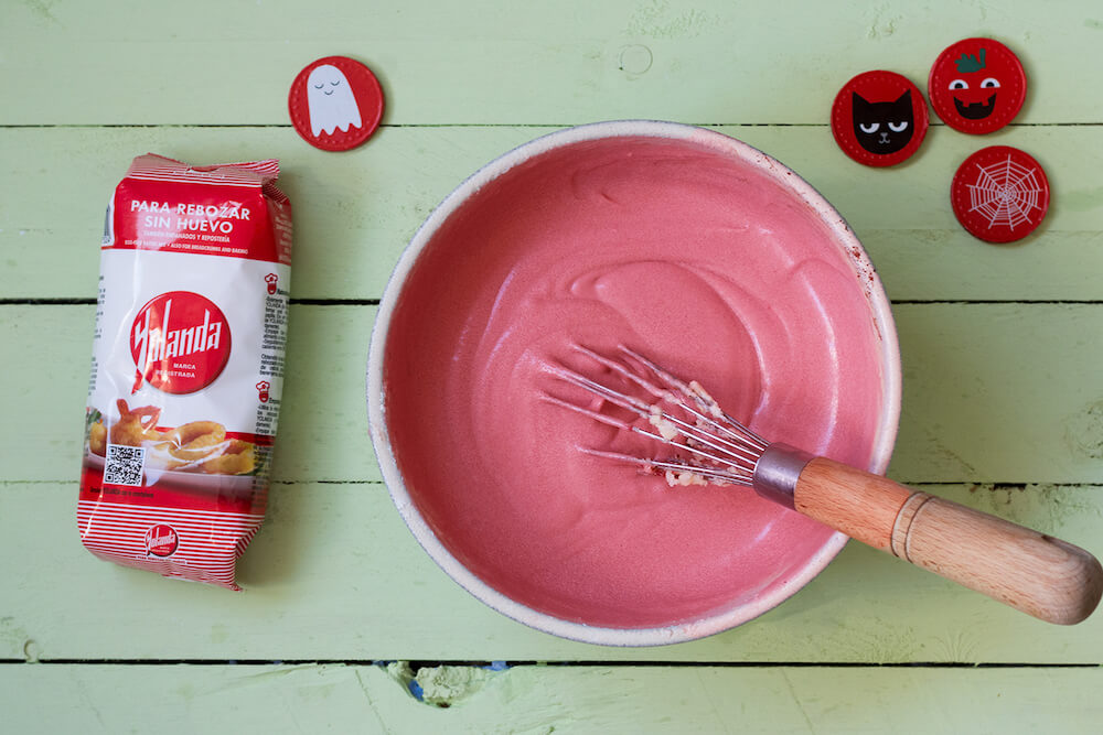 Cupcakes de red velvet con inspiración de halloween