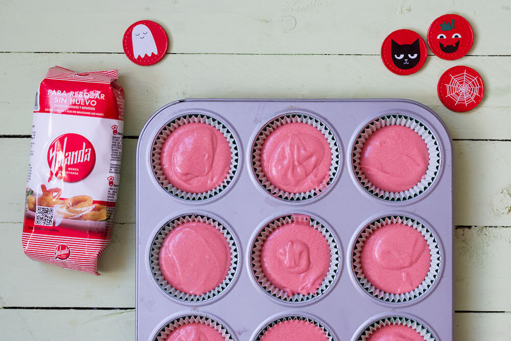 Cupcakes de red velvet con inspiración de halloween